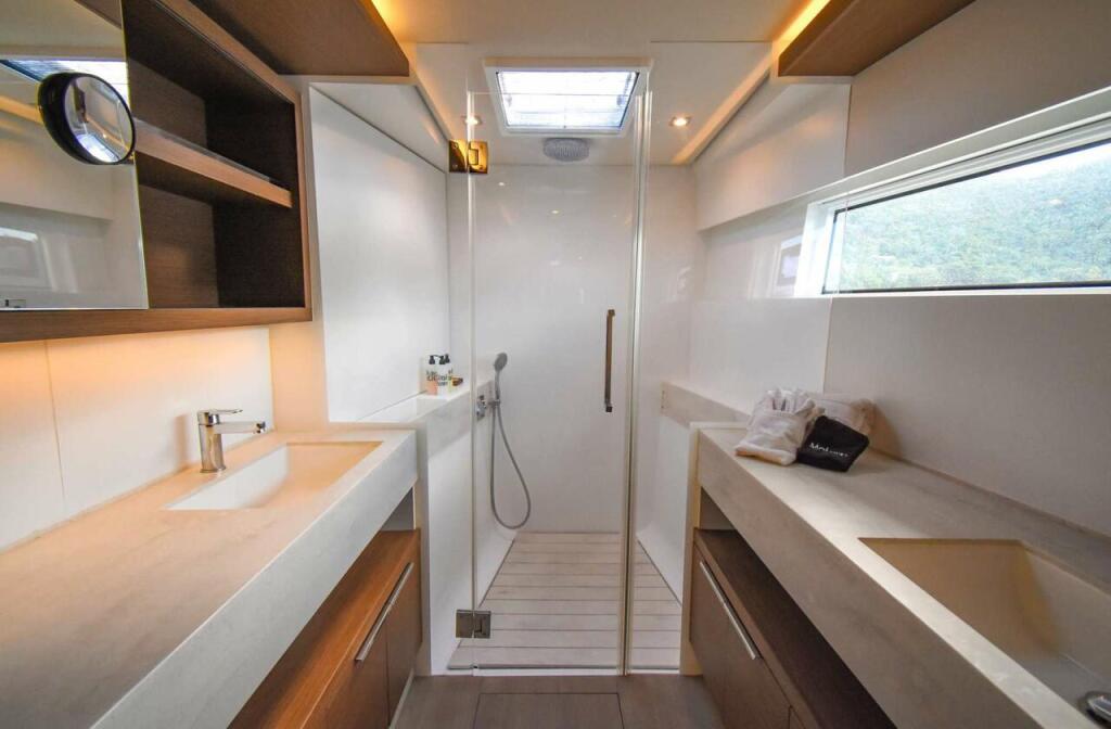Catamaran 