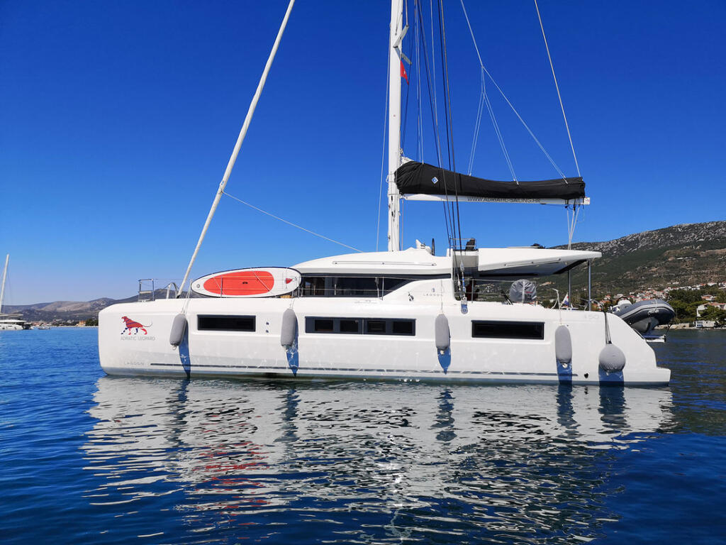 Catamaran 