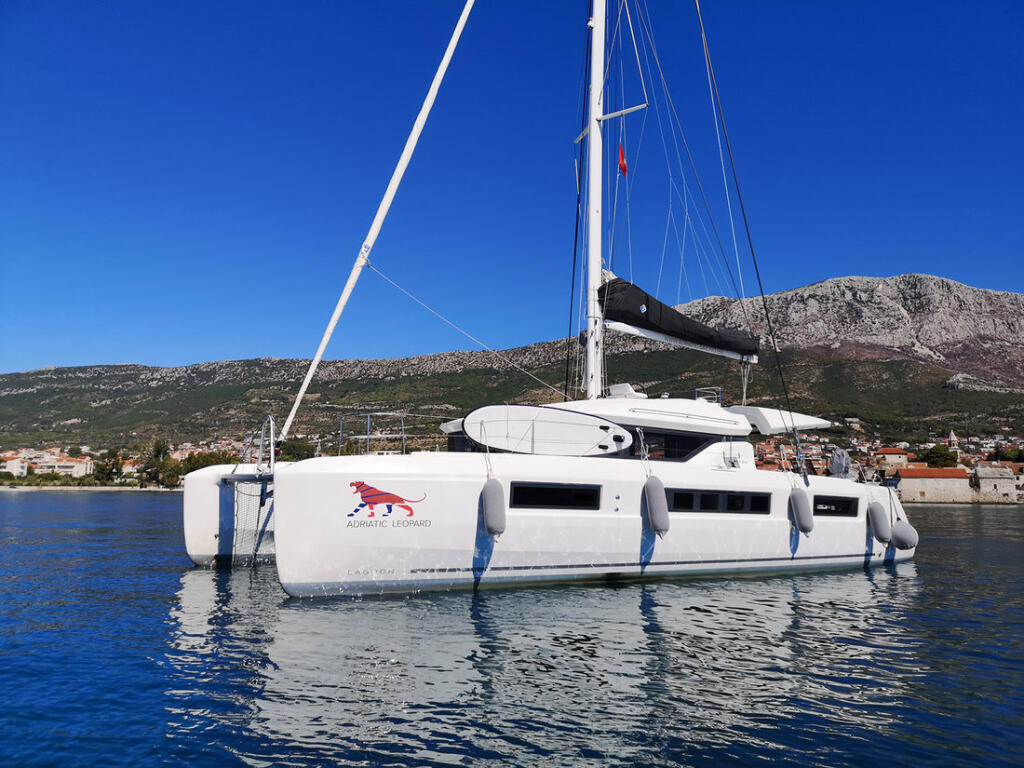 Catamaran 