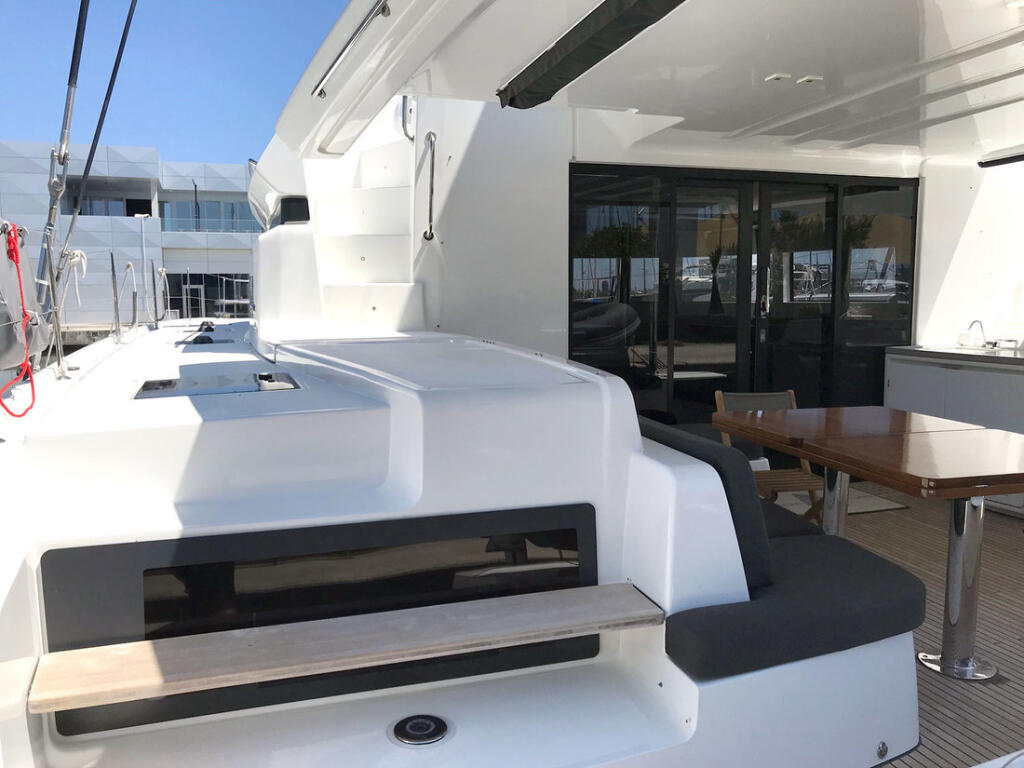 Catamaran 