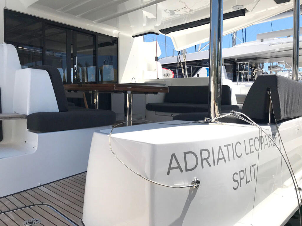Catamaran 