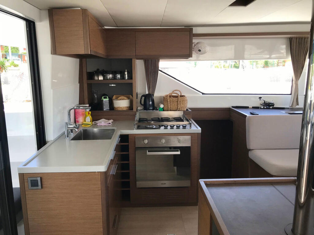 Catamaran 