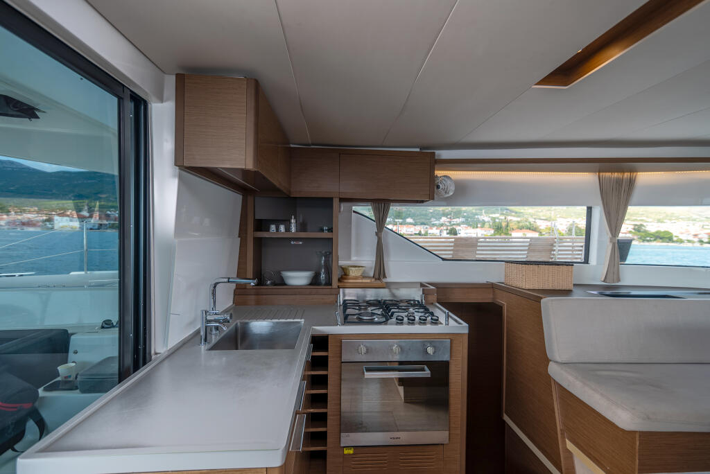 Catamaran 