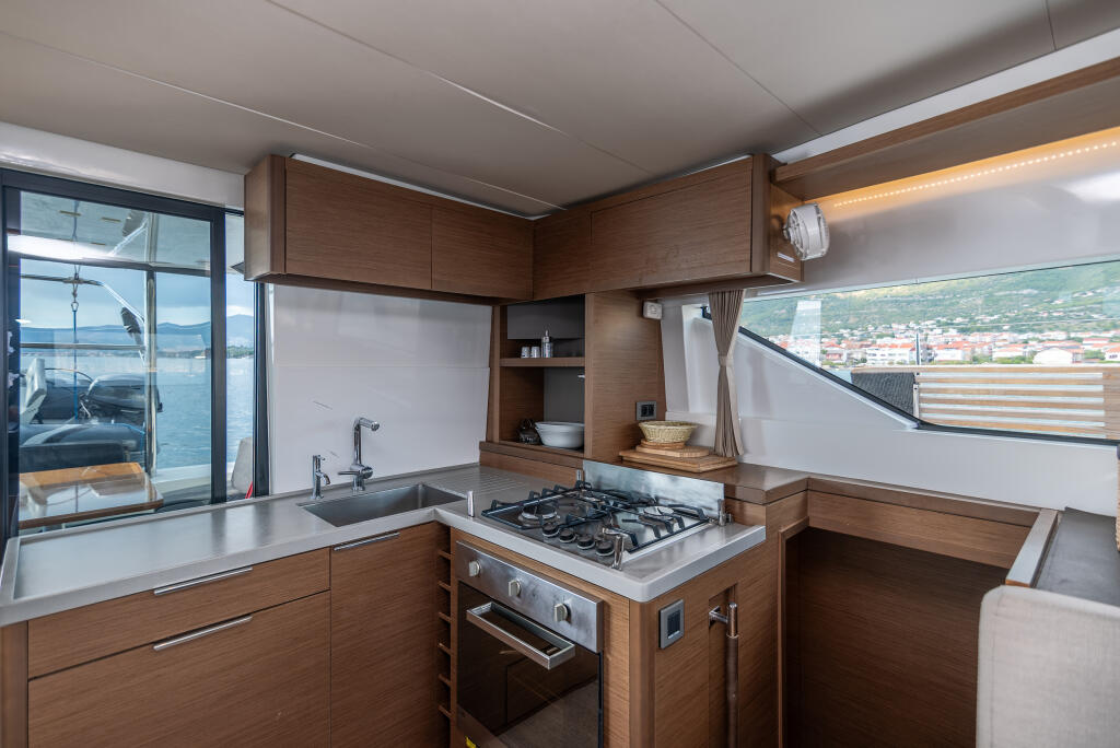 Catamaran 
