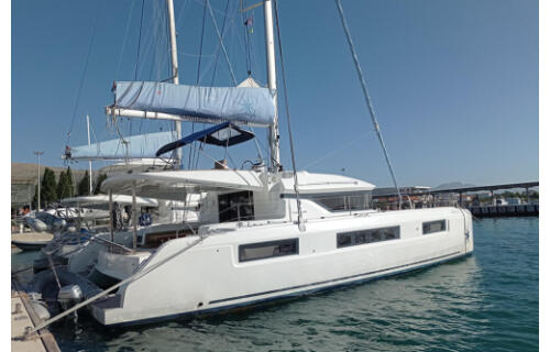 Catamaran 