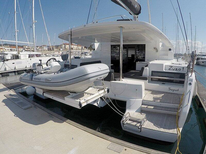 Catamaran 