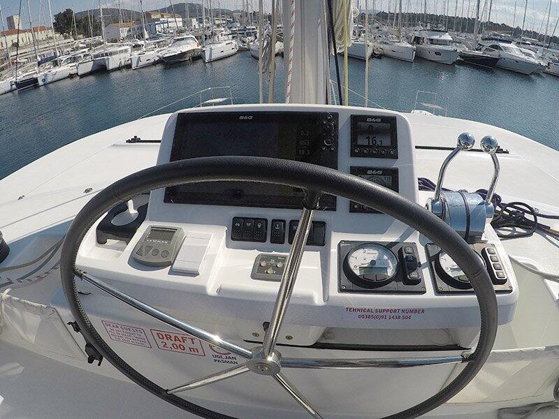 Catamaran 