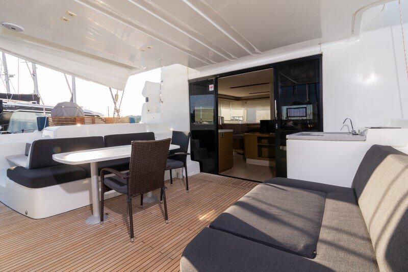 Catamaran 