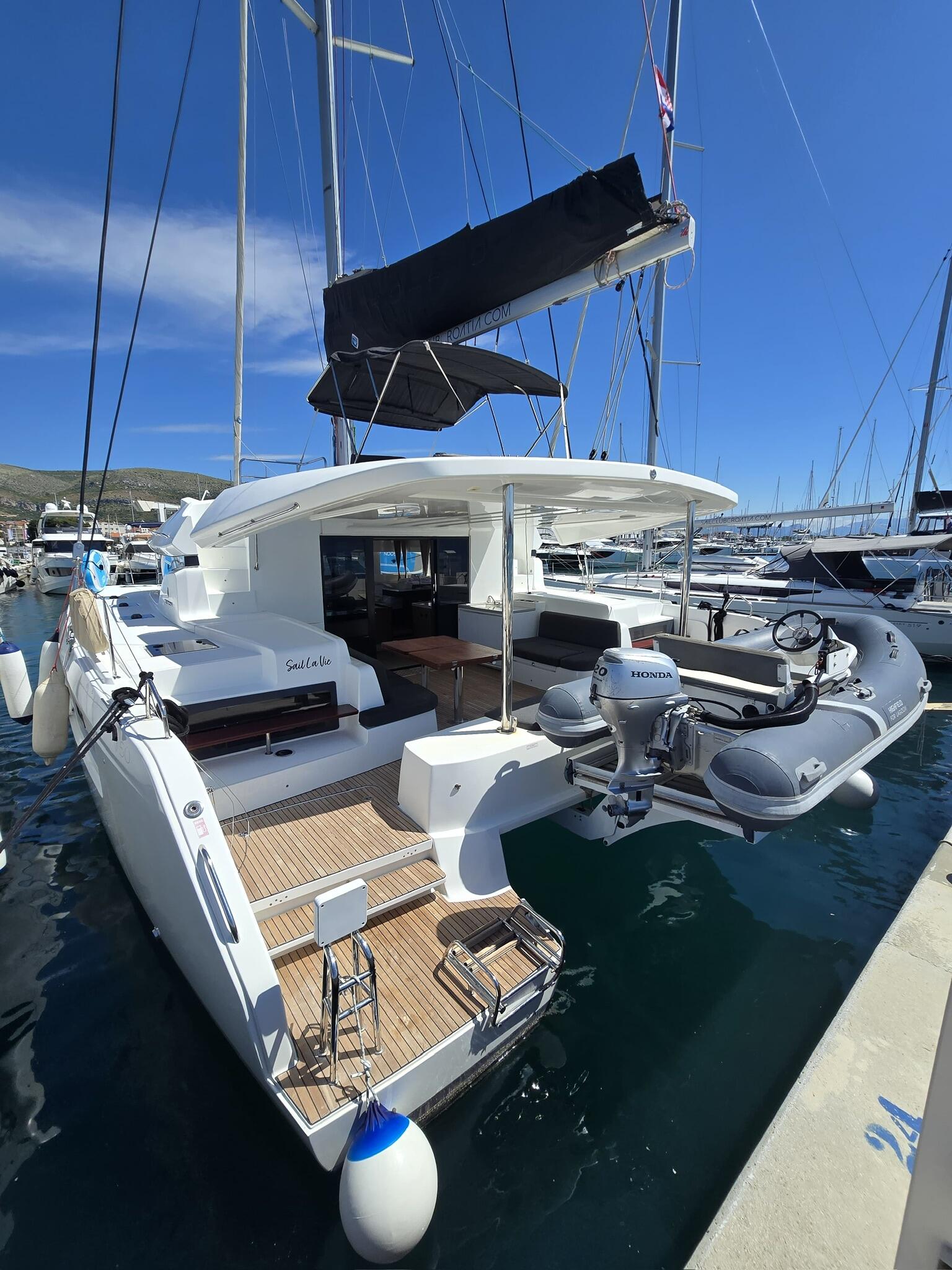 Catamaran 