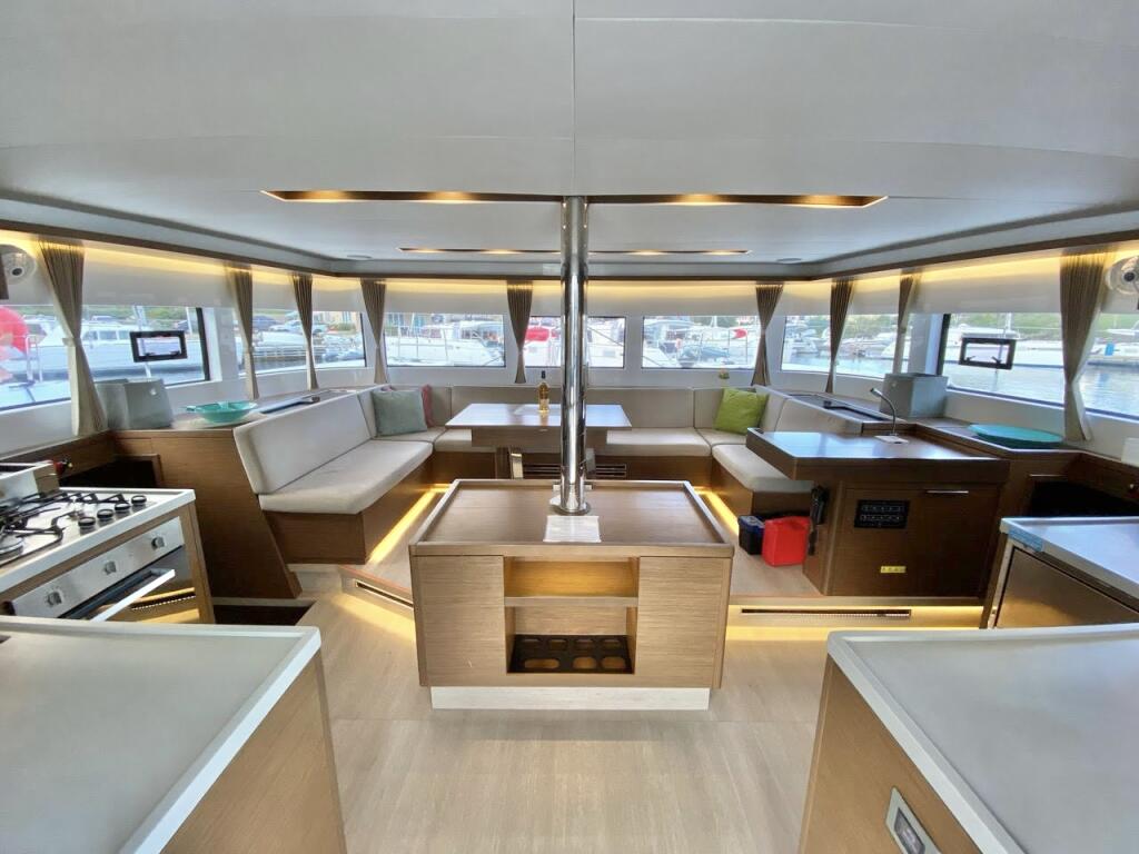 Catamaran 