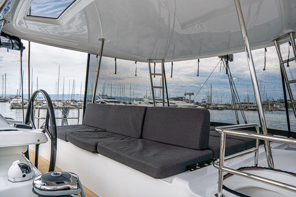 Catamaran 