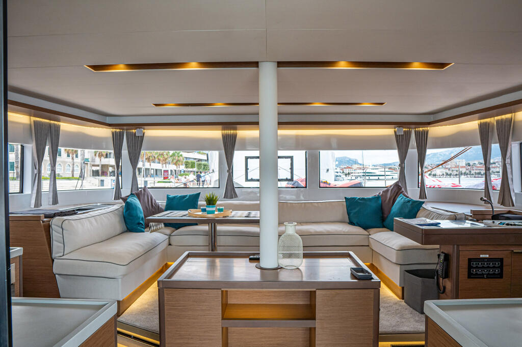 Catamaran 