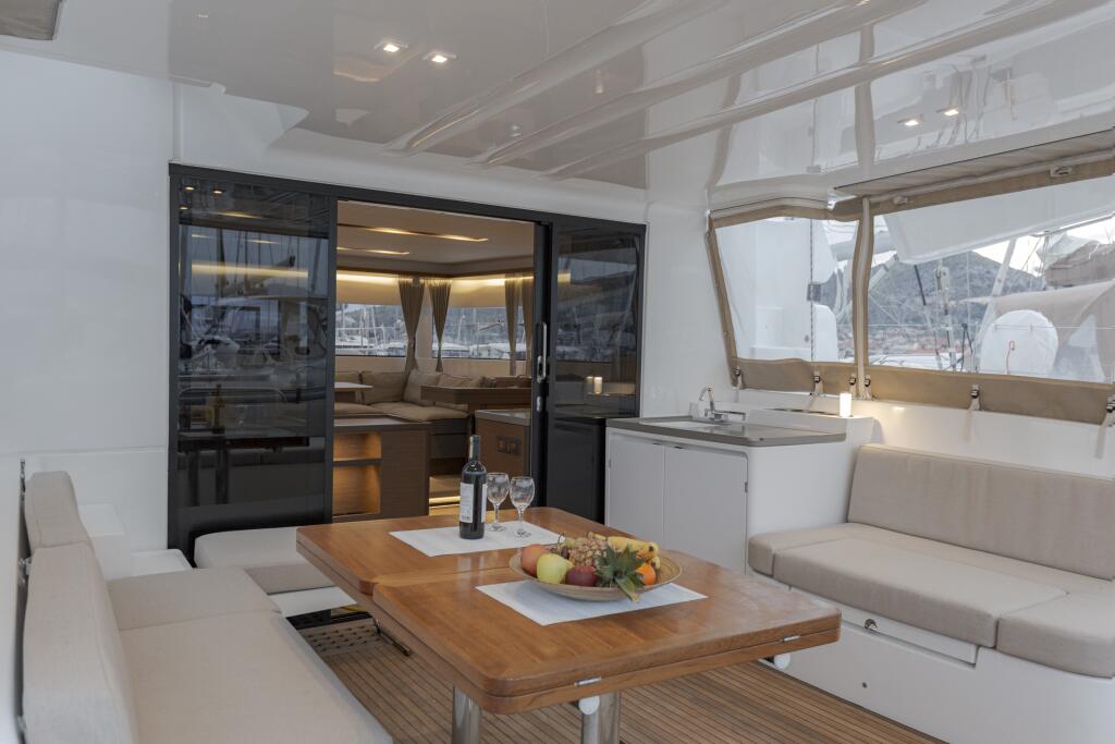 Catamaran 