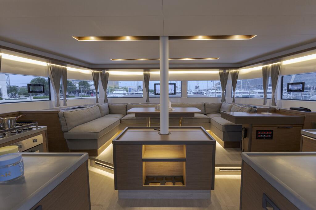 Catamaran 