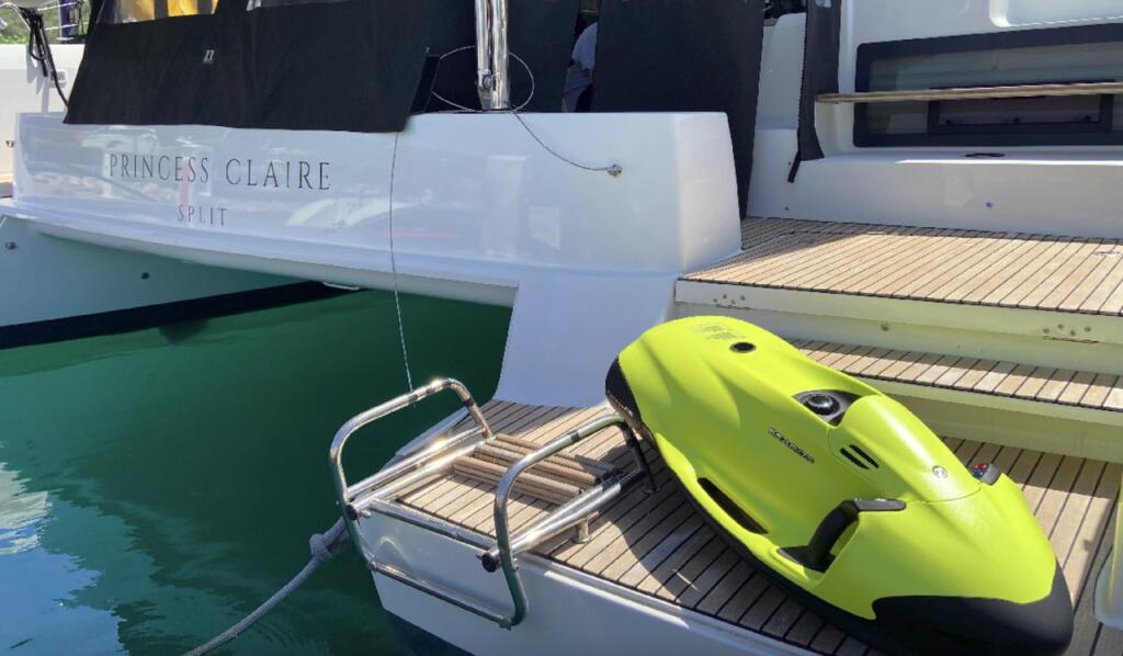 Catamaran 