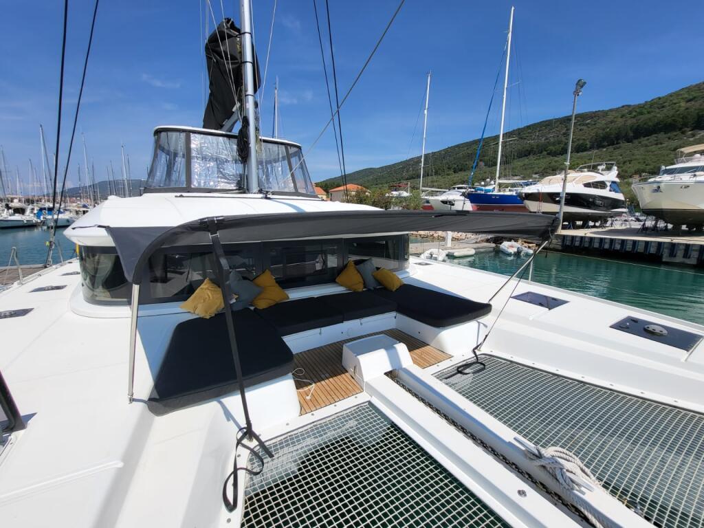 Catamaran 