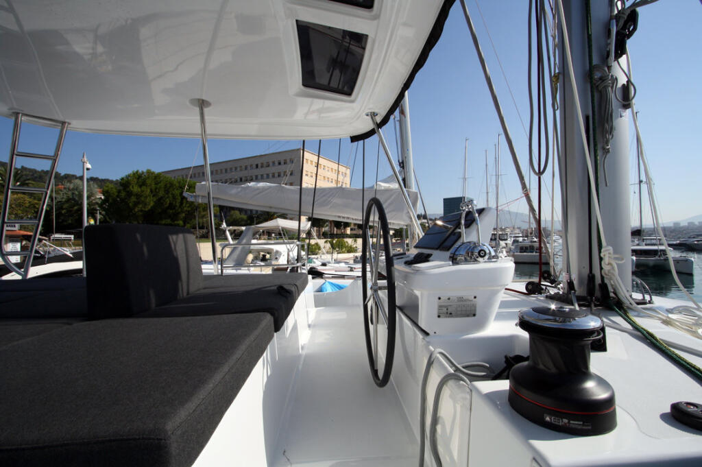 Catamaran 