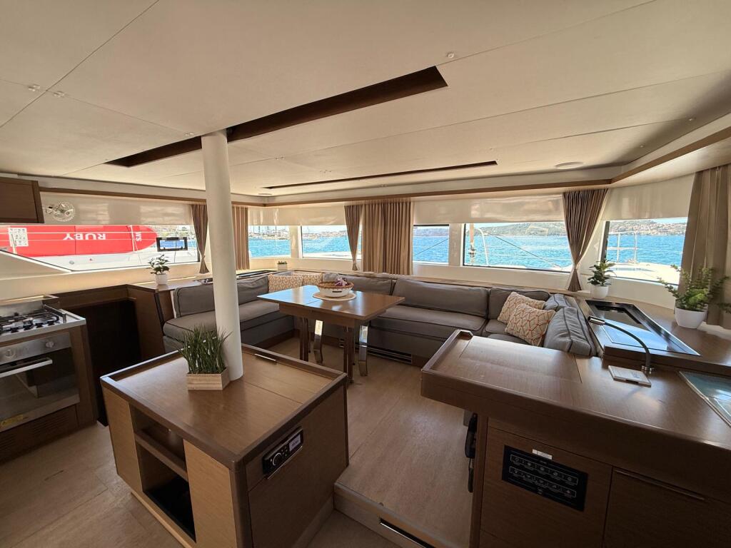 Catamaran 