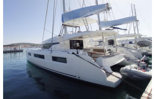 Catamaran 
