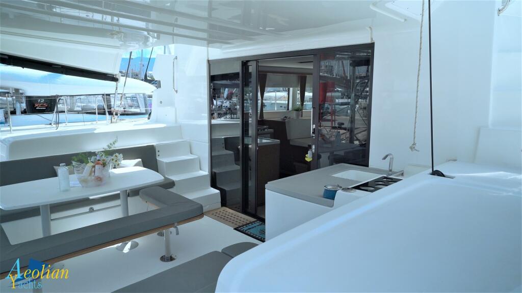 Catamaran 