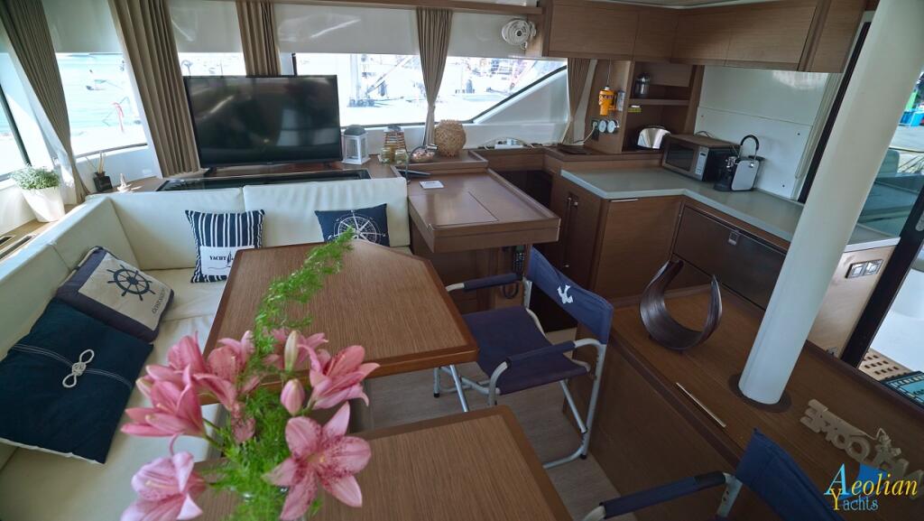 Catamaran 