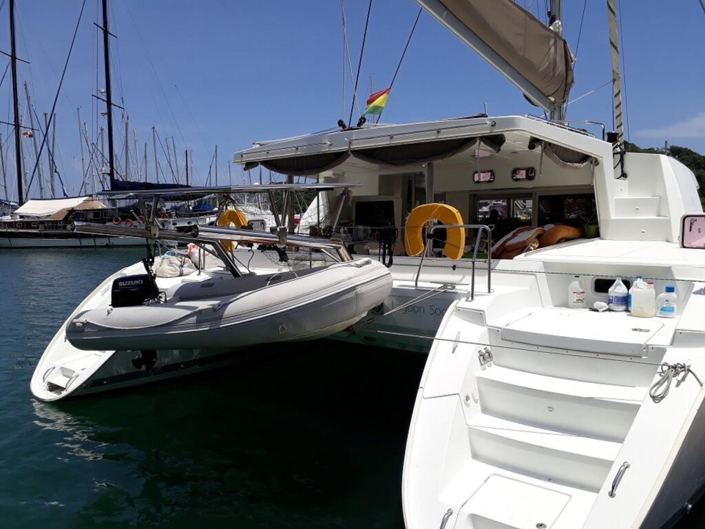 Catamaran 