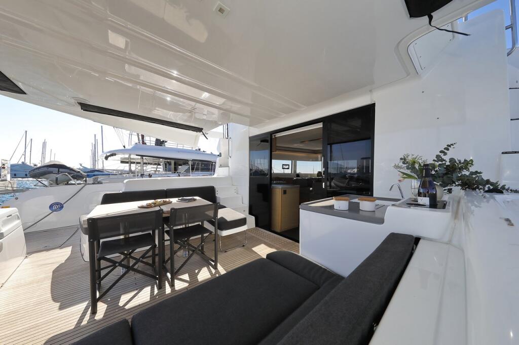 Catamaran 