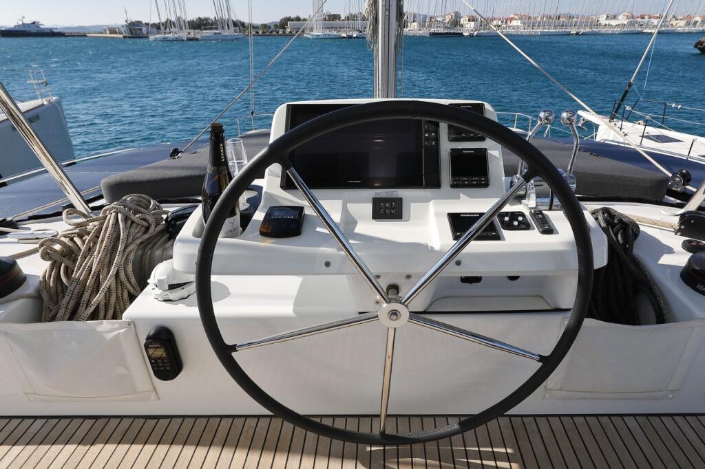 Catamaran 
