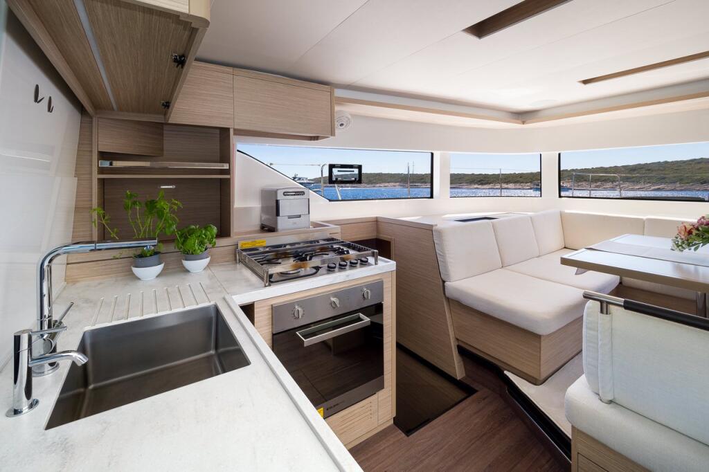 Catamaran 