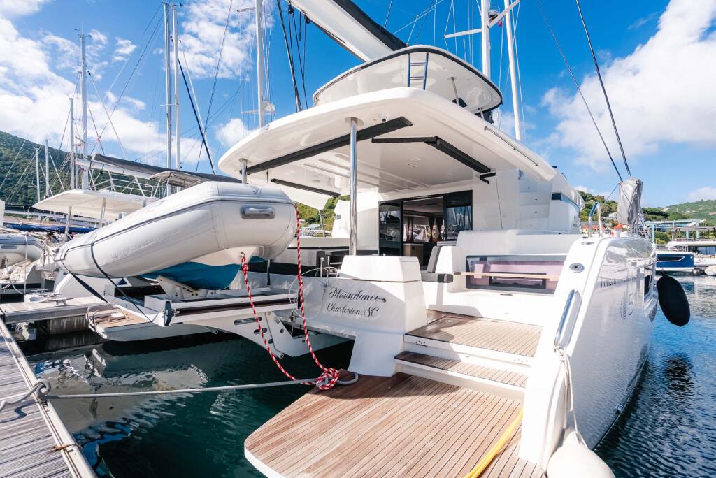 Catamaran 