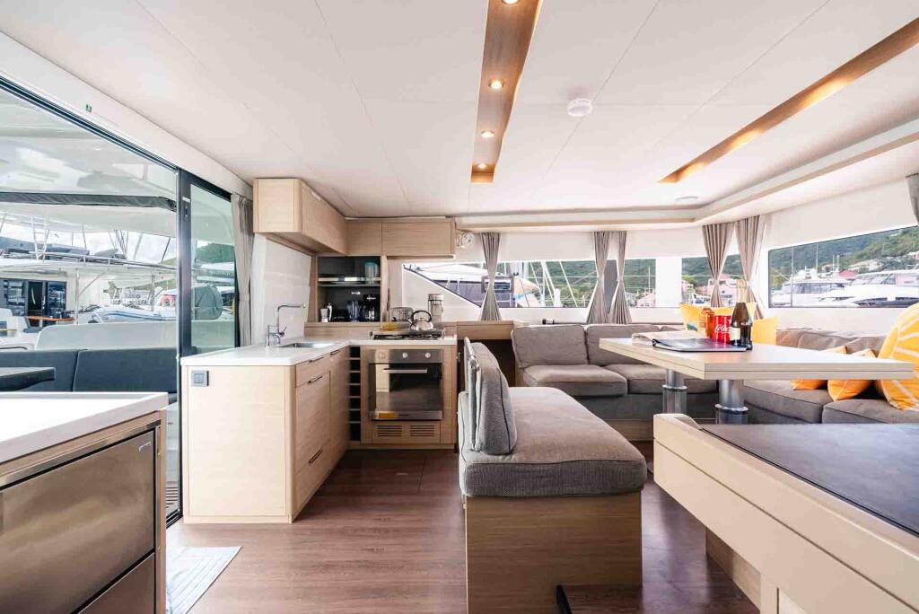 Catamaran 