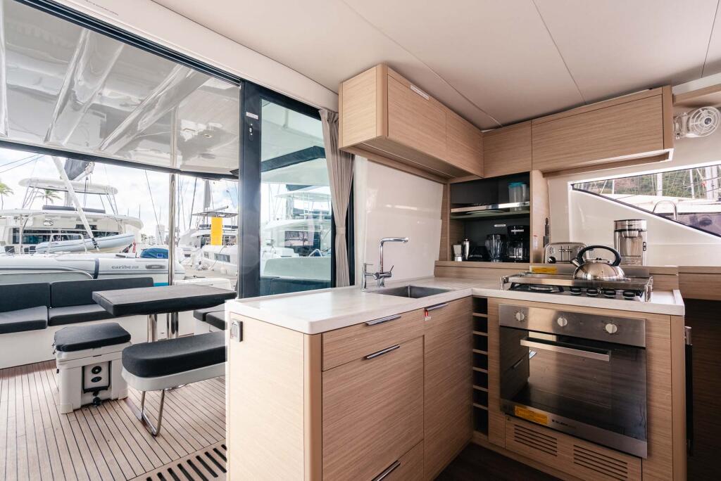 Catamaran 