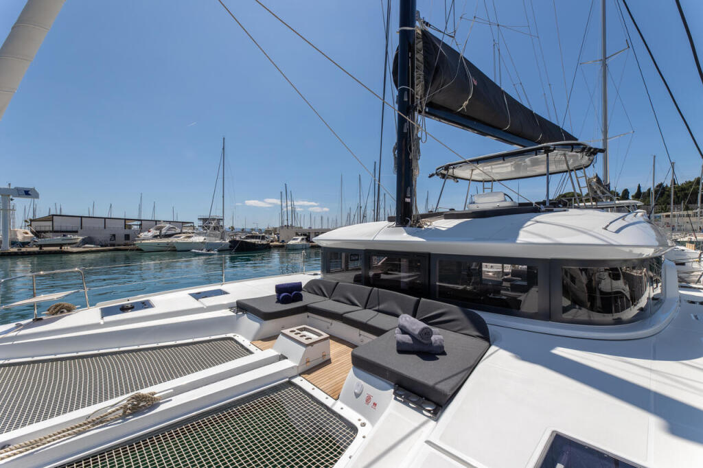 Catamaran 