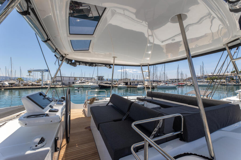 Catamaran 