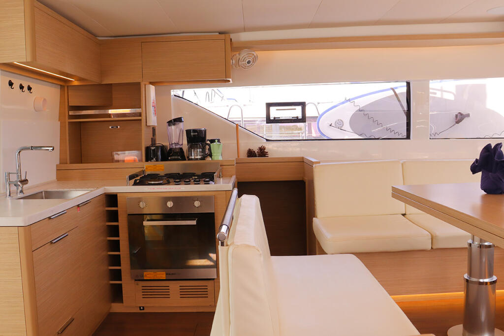 Catamaran 