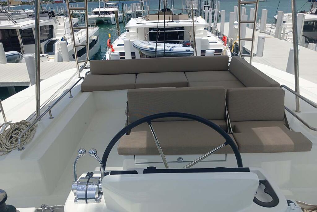 Catamaran 