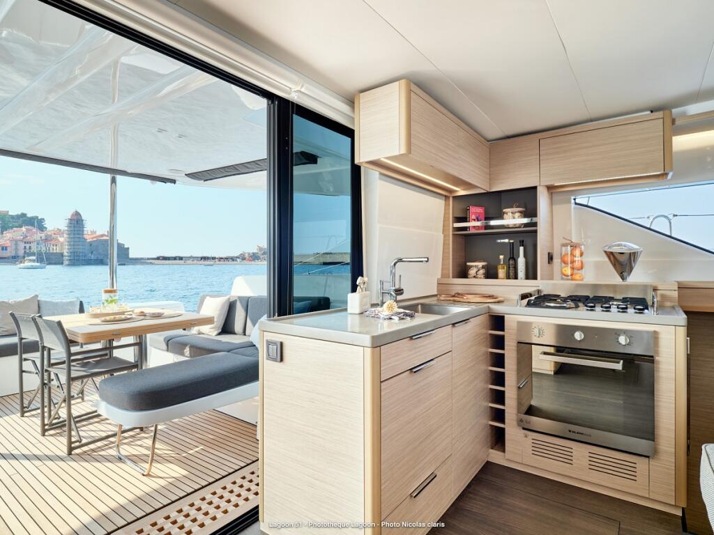Catamaran 
