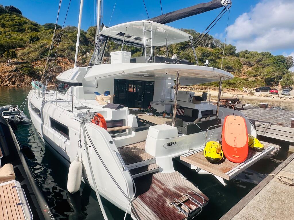 Catamaran 