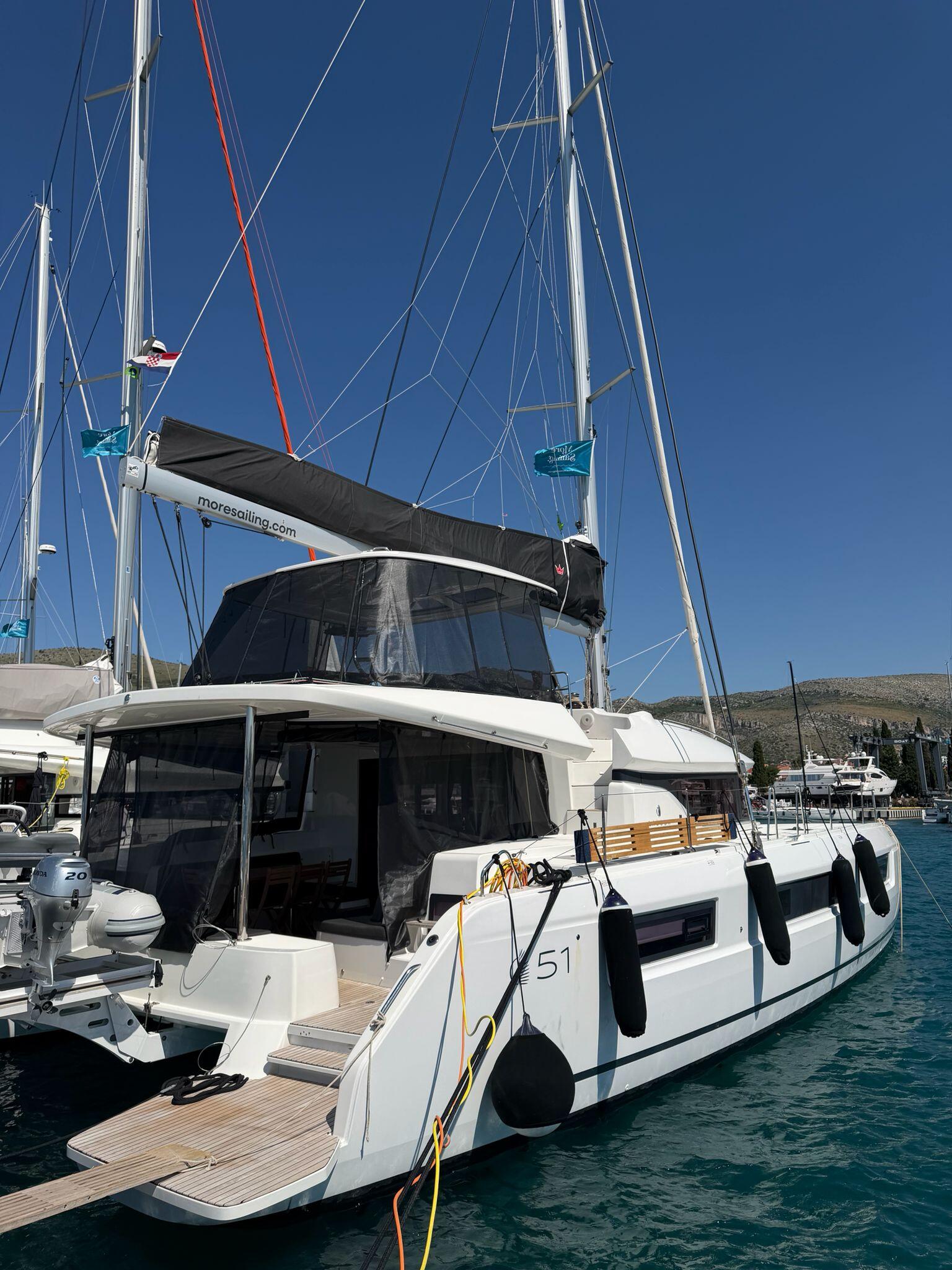 Catamaran 