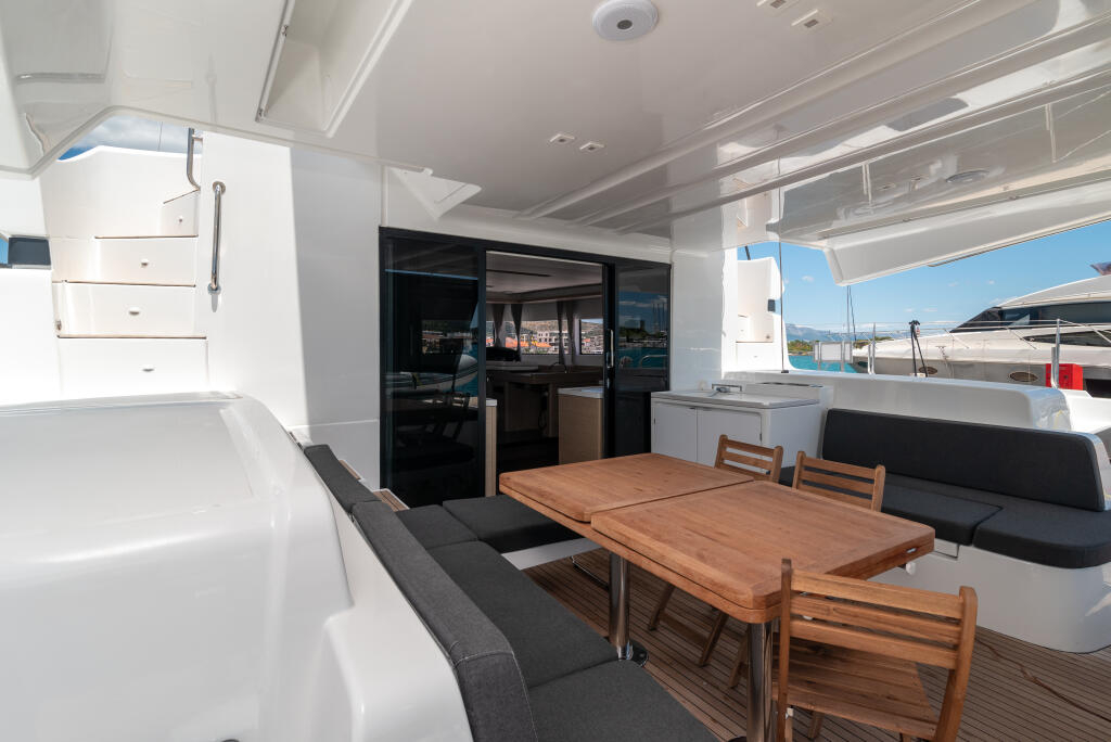 Catamaran 