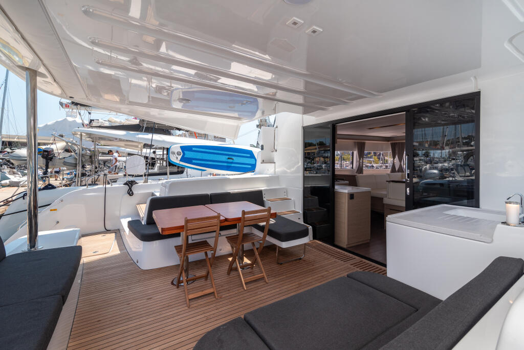 Catamaran 