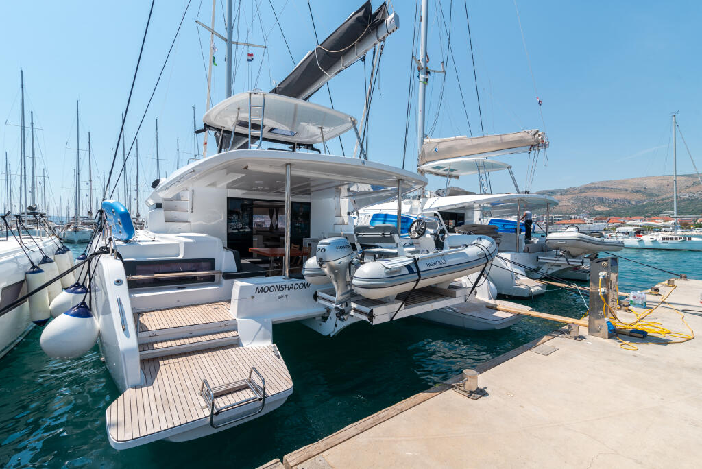 Catamaran 