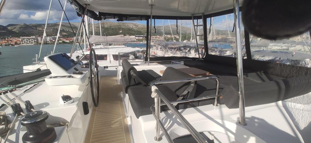 Catamaran 