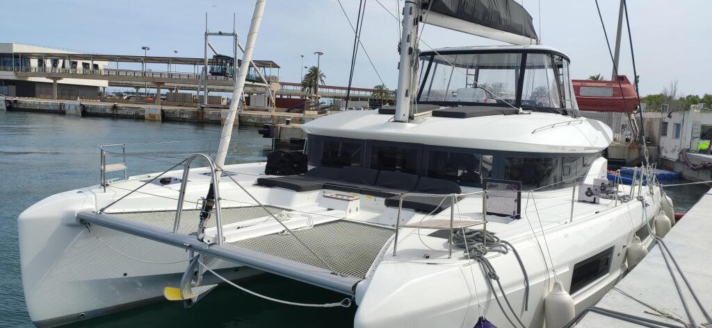 Catamaran 