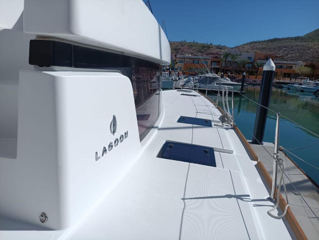 Catamaran 