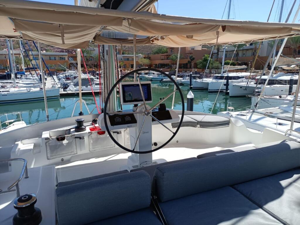 Catamaran 