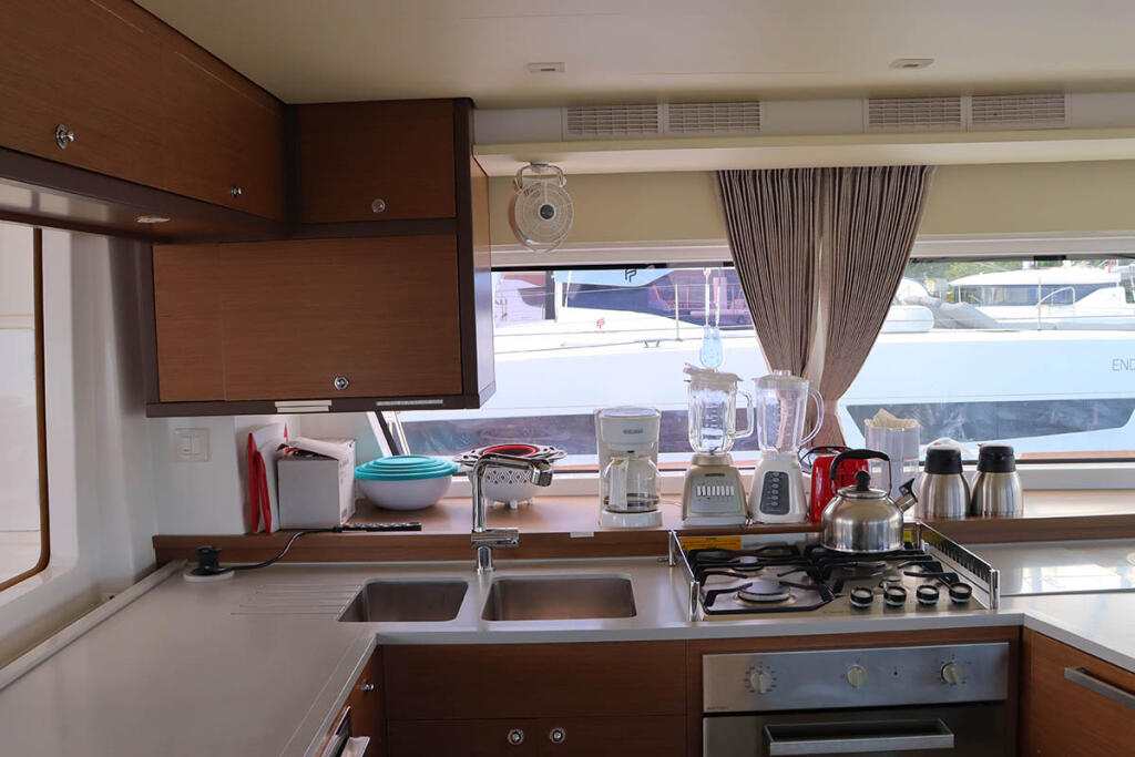 Catamaran 