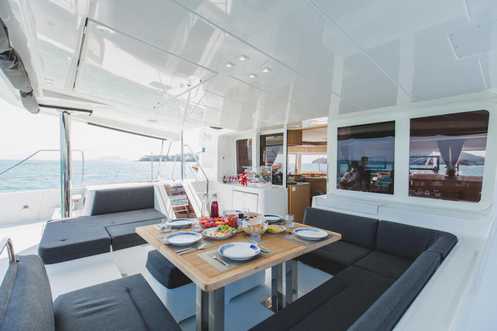 Catamaran 
