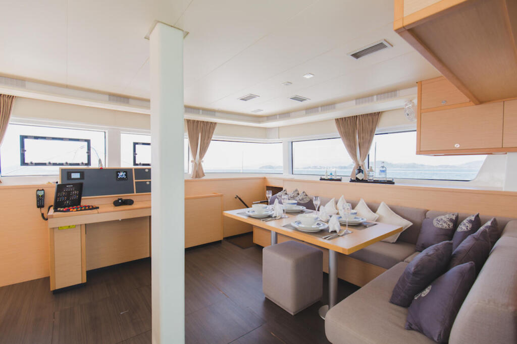 Catamaran 