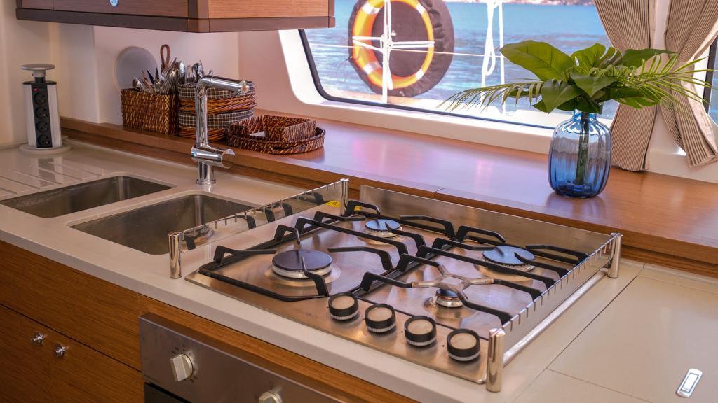 Catamaran 